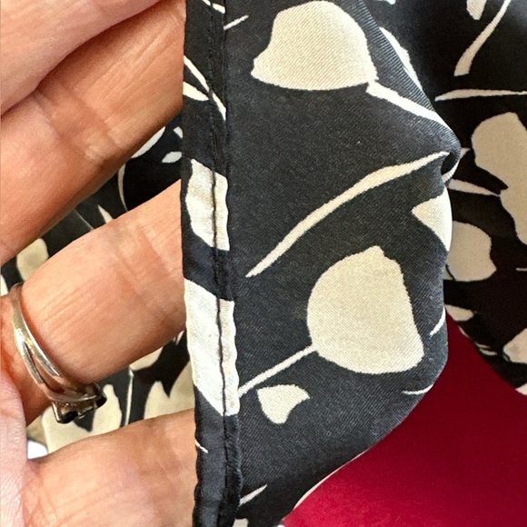 ZARA black and ivory satin easy care halter top - Picture 7 of 11